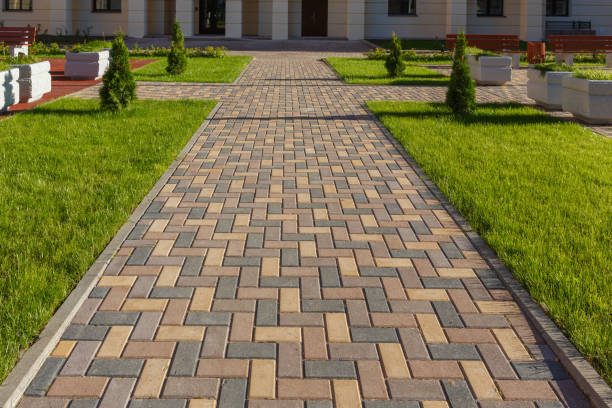 Best Professional Driveway Pavers  in Islandia, NY